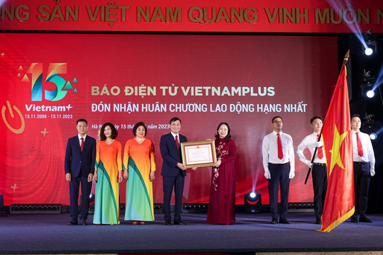 Báo Điện tử VietnamPlus đón nhận Huân chương Lao động hạng Nhất