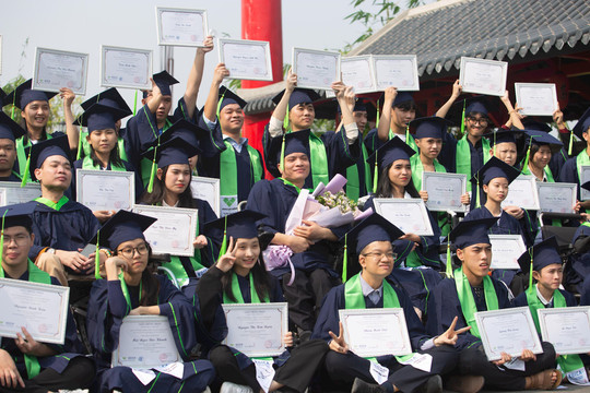 58 học viên khuyết tật của Nghị Lực Sống tốt nghiệp khoá 2 năm 2023