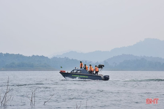 Hà Tĩnh: Bộ đội biên phòng đảm bảo an toàn khi thực hiện cứu hộ, cứu nạn