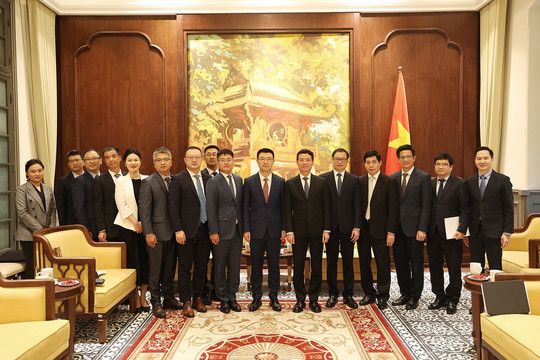 Đề nghị Huawei chia sẻ kinh nghiệm triển khai 5G trên thế giới với Việt Nam