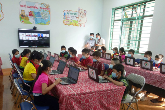 Mô hình Phòng tin học Xanh đảm bảo an toàn sử dụng mạng cho trẻ em