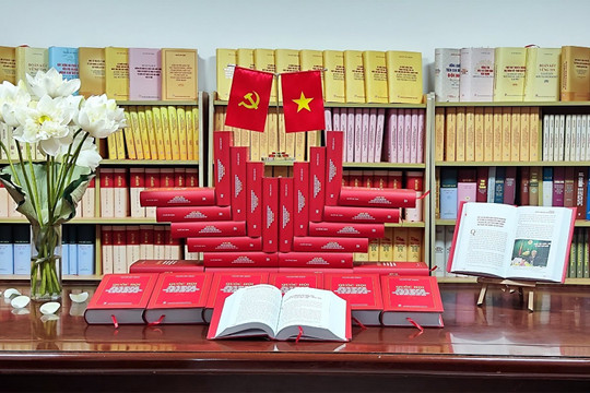 Cuốn sách của Tổng Bí thư Nguyễn Phú Trọng tiếp tục định hướng cho Quốc hội không ngừng đổi mới và phát triển