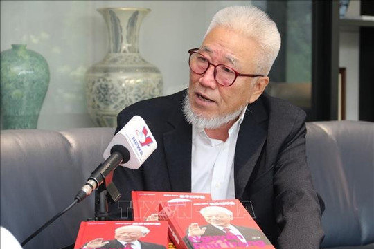 Tác giả Hàn Quốc viết sách về Tổng Bí thư Nguyễn Phú Trọng tiếc thương khi nghe tin ông từ trần