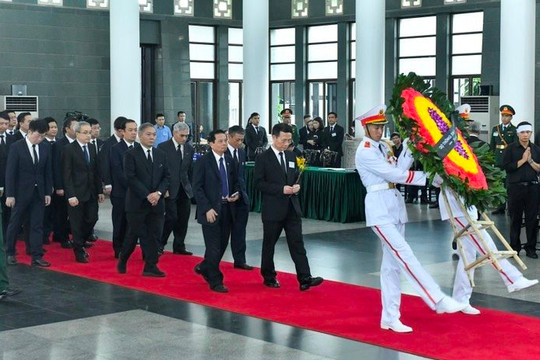 Đoàn đại biểu Bộ TT&TT viếng Tổng Bí thư Nguyễn Phú Trọng