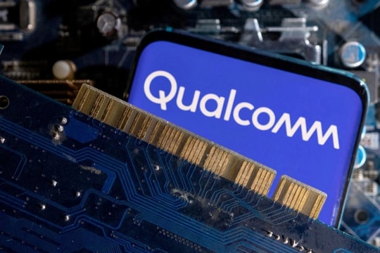 Qualcomm công bố hợp tác đưa mô hình AI tạo sinh mới lên thiết bị biên