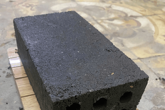 Vật liệu xây dựng hấp thụ khí thải carbon từ phế thải công nghiệp