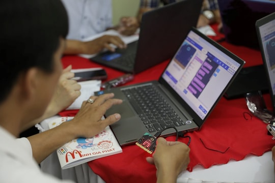 YouthSpark nâng cao kỹ năng số, giúp thanh thiếu niên an toàn trên Internet