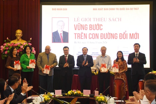Giới thiệu tập 3 và 4 bộ sách “Vững bước trên con đường đổi mới” của Tổng Bí thư Nguyễn Phú Trọng