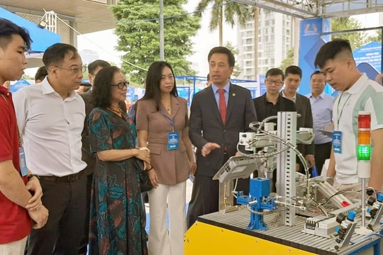 Hà Nội: Mục tiêu 10.000 doanh nghiệp số năm 2025
