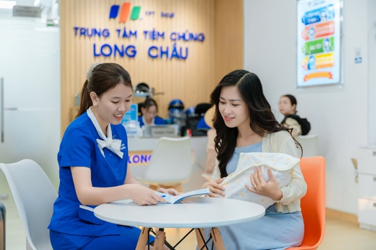 Hé lộ công nghệ thông minh mà FPT Long Châu đầu tư để đảm bảo chất lượng từng mũi vắc xin phòng bệnh