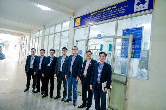 Trường Đại học Công nghiệp Hà Nội tiếp nhận tài trợ hệ thống tự động hóa tích hợp robot từ Công ty TNHH Ani Vina