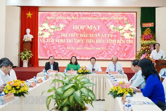 Bến Tre: Họp mặt trí thức đầu xuân Ất Tỵ 2025 và tôn vinh trí thức tiêu biểu