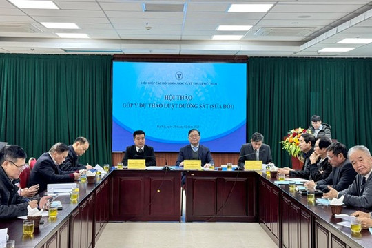Hoàn thiện khung pháp lý để phát triển đường sắt Việt Nam
