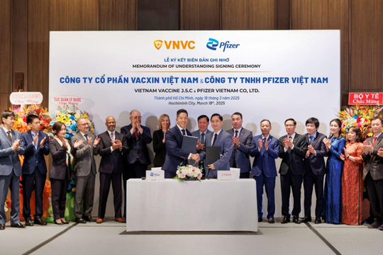 Hệ thống tiêm chủng VNVC ký hợp tác cùng Pfizer về chia sẻ kiến thức sản xuất vắc xin