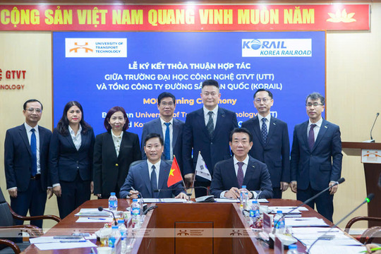 Hợp tác đẩy mạnh đào tạo, nghiên cứu và chuyển giao công nghệ đường sắt hiện đại