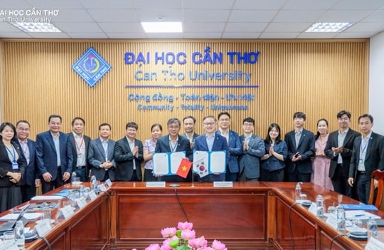 Tăng cường hợp tác song phương thông qua đào tạo và nghiên cứu khoa học
