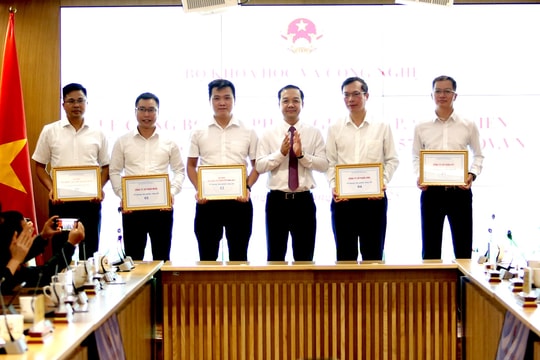 Lần đầu tiên, Bộ KH&CN công bố 32 sản phẩm, giải pháp, sáng kiến KHCN, ĐMST và CĐS tiêu biểu