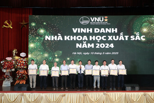Đại học Quốc gia Hà Nội khẳng định vai trò tiên phong triển khai Nghị quyết 57