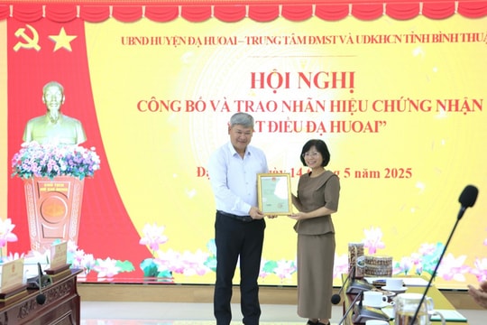 Lâm Đồng: Công bố và trao Giấy chứng nhận nhãn hiệu “Hạt điều Đạ Huoai”