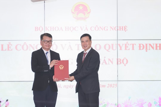 Bộ Khoa học và Công nghệ trao quyết định bổ nhiệm lãnh đạo 6 đơn vị