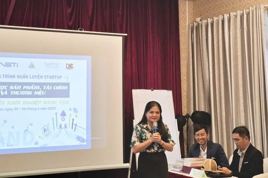 “Thực chiến” khởi nghiệp sáng tạo - Chiến lược sản phẩm, tài chính và thương hiệu