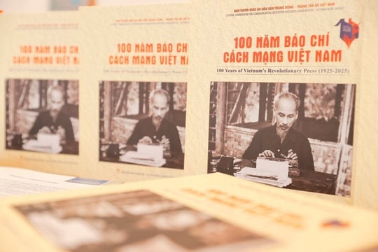 Ra mắt cuốn sách ảnh đầu tiên về lịch sử Báo chí Cách mạng Việt Nam