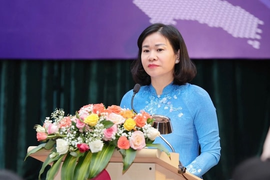 Phụ nữ và báo chí