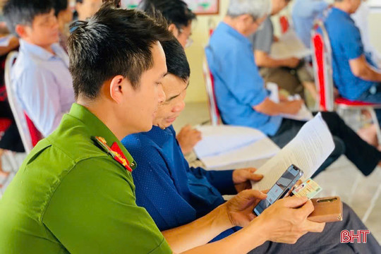 Hà Tĩnh quyết tâm “không ai bị bỏ lại phía sau” trong kỷ nguyên số