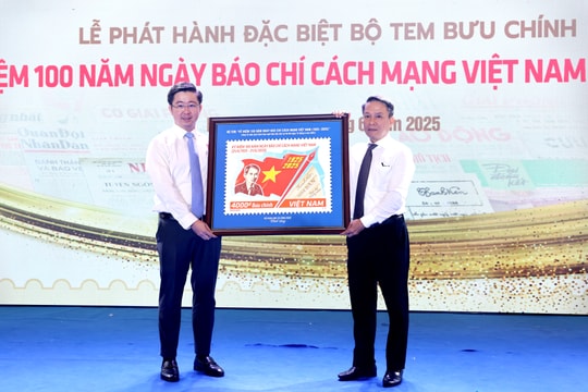 Chính thức phát hành bộ tem kỷ niệm 100 năm Ngày Báo chí Cách mạng Việt Nam
