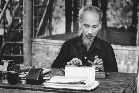 Chủ tịch Hồ Chí Minh - Người sáng lập và định hướng, định hình báo chí cách mạng Việt Nam