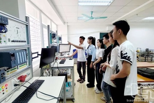 Vai trò của quan hệ công chúng nhằm xây dựng, thúc đẩy văn hóa doanh nghiệp tích cực trong trường đại học
