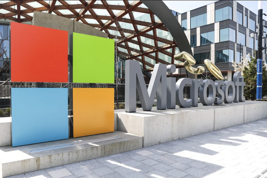 Microsoft công bố doanh thu quý tăng trưởng vượt kỳ vọng nhờ dịch vụ đám mây