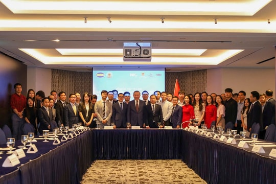 Tổng Bí thư Tô Lâm: Đẩy mạnh kết nối các chuyên gia, trí thức, doanh nhân người Việt tại Hàn Quốc và các nước