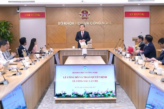 Cục trưởng Cục Chuyển đổi số quốc gia nghỉ chế độ, một Phó Cục trưởng được giao Quyền Cục trưởng