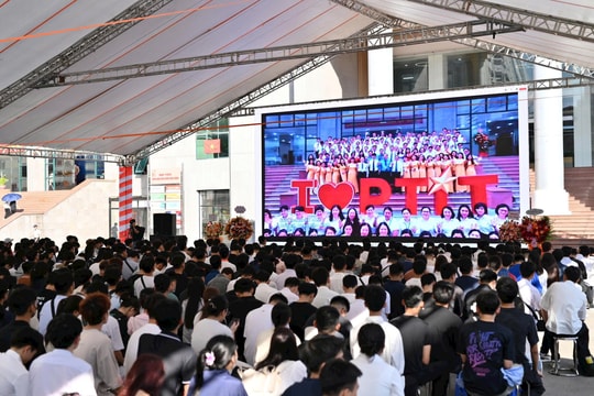 Gần 7.000 tân sinh viên nhập học Học viện Công nghệ BCVT năm học 2025 - 2026