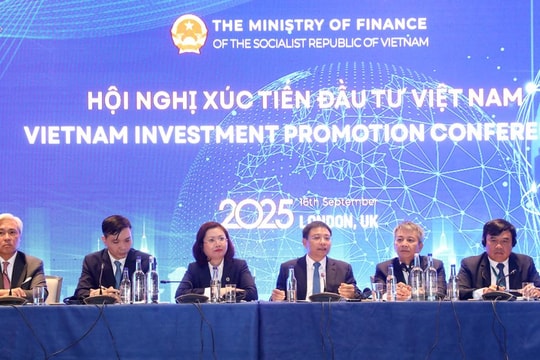 CMC lan tỏa hình ảnh kinh tế số, doanh nghiệp số Việt Nam tại Diễn đàn đầu tư Việt - Anh