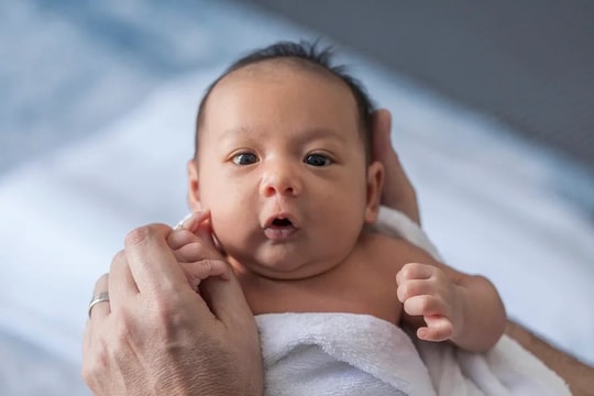 Bộ não thai nhi có thể nhận diện ngôn ngữ nước ngoài ngay từ trong bụng mẹ