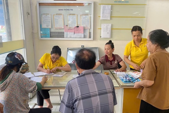Bưu điện chi trả hơn 111 tỷ đồng lương hưu, trợ cấp BHXH cho người dân Thái Nguyên ngay sau lũ