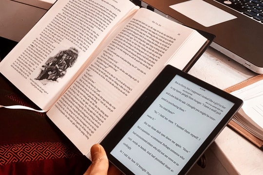 Mạng xã hội - Kẻ phá vỡ hay đòn bẩy của văn hóa đọc?