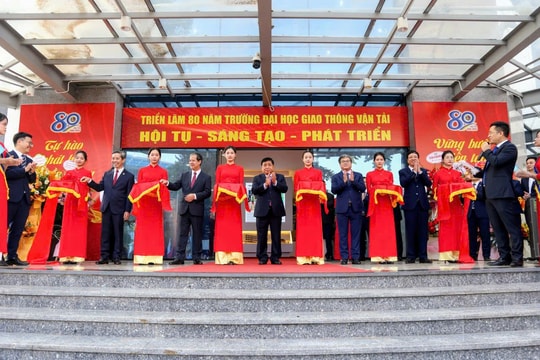 Triển lãm “Hội tụ - Sáng tạo - Phát triển” nhân kỷ niệm 80 năm Ngày truyền thống Trường Đại học Giao thông Vận tải