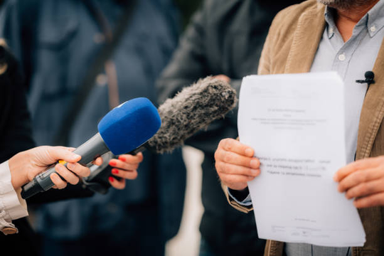 ‏"Báo chí giải thích" - Giải pháp cho chính sách "khó hiểu"‏