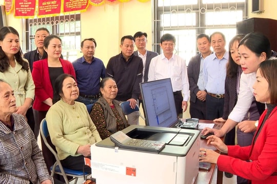 Ra mắt 5 điểm hỗ trợ thủ tục hành chính trực tuyến tại xã Hoài Đức