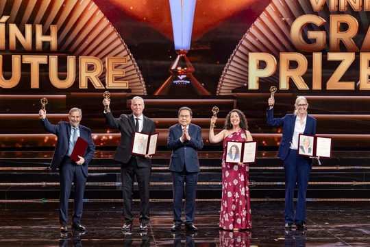 Trao Giải thưởng VinFuture 2025: Tôn vinh khoa học phụng sự nhân loại