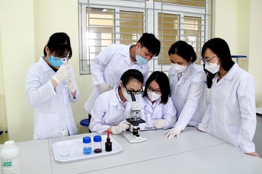 Tăng cường đãi ngộ và tự chủ cho nhân lực khoa học và công nghệ