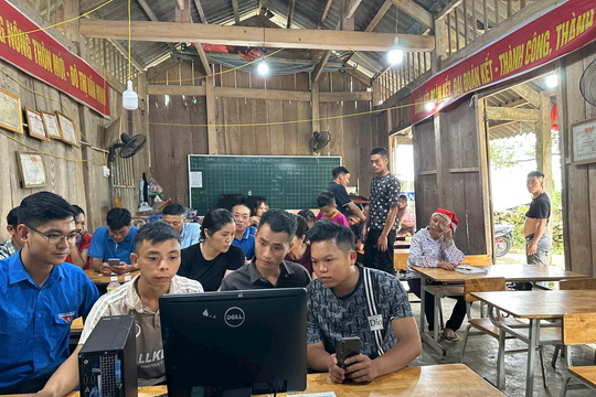 Tằng Loỏng tích cực phát huy vai trò của tổ công nghệ số cộng đồng