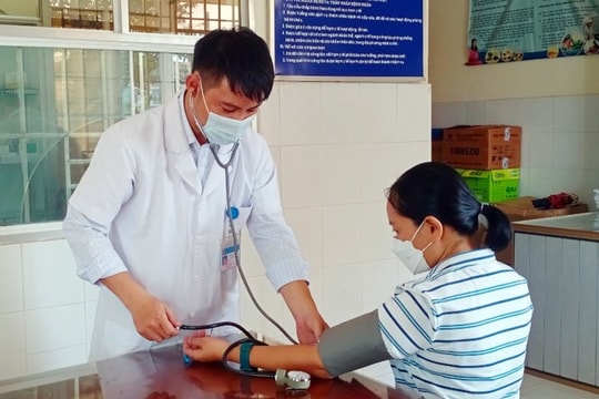 Tiêu chí y tế trong xây dựng nông thôn mới “Gần dân, vì dân”