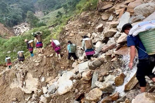 Làm giàu từ vách đá: Hợp tác xã nuôi dê núi Hà Giang