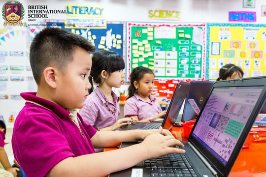 Bảo vệ trẻ em và nhóm yếu thế trong môi trường số