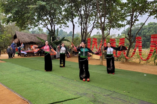 Tăng cường tiếp cận dịch vụ số để giảm nghèo bền vững