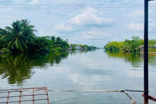 Hội Nông dân xã Trần Văn Thời - nhiều giải pháp hỗ trợ người dân xây dựng nông thôn mới